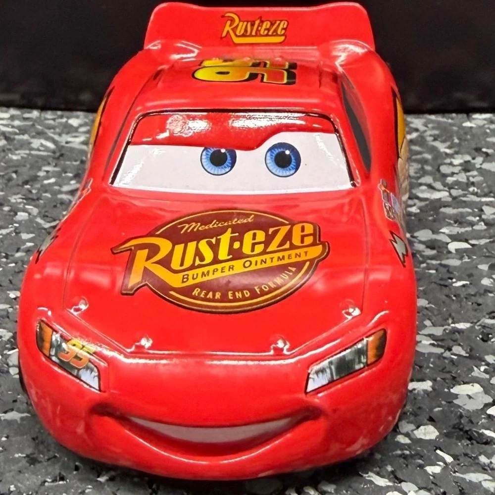 Disney Pixar Cars Lightning McQueen Rust-eze 95 Red Diecast Race Car Toy